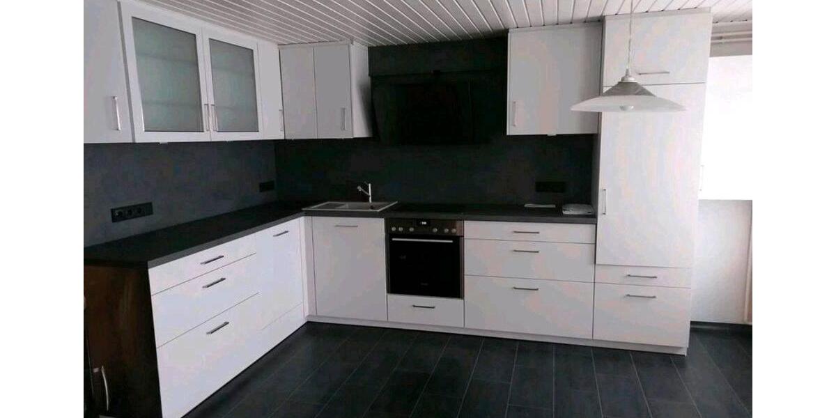 Einfamilienhaus Wesselburen - 3 Zimmer, 110 m&sup2;, 150.000&euro; | Angebot:25980232