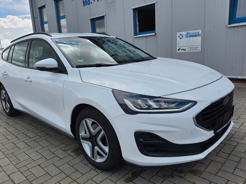Ford Focus 124.000 km 13.450 € Upgant- Schott 26529