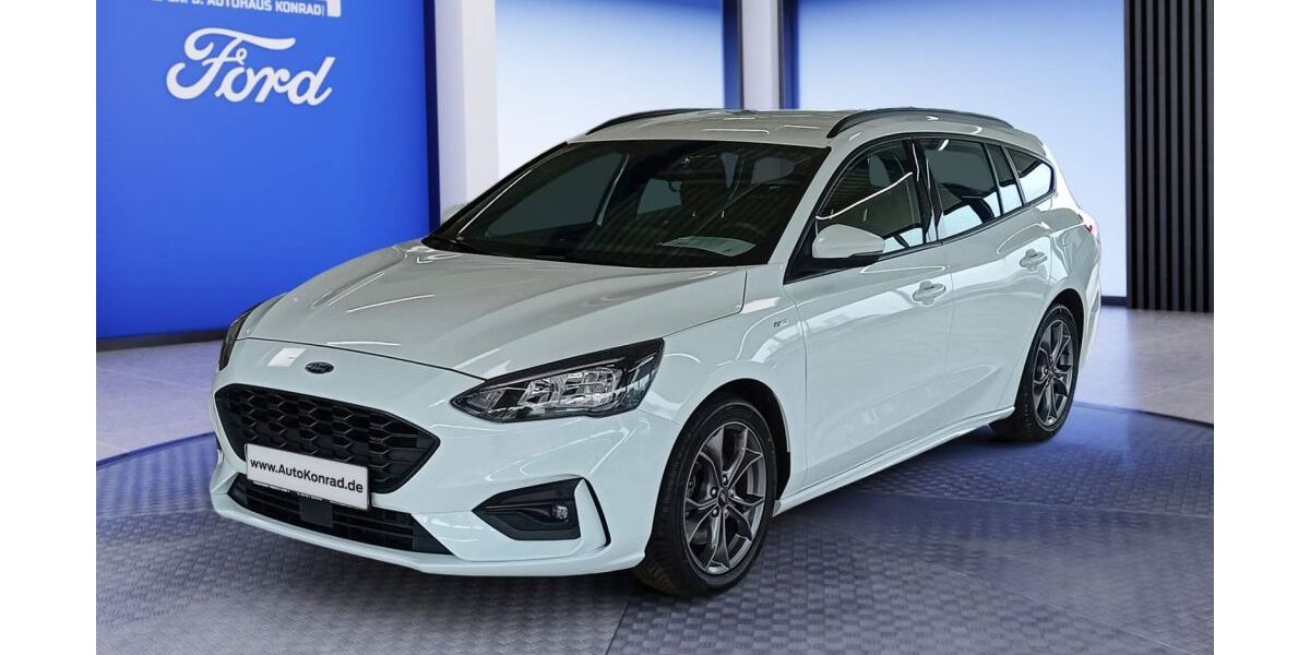 Ford Focus 82.300 km 17.990 € Fürth 90768