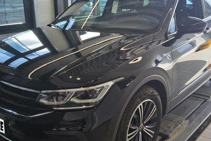 VW Tiguan 33.545 km 33.330 &euro; Vechta 49377
