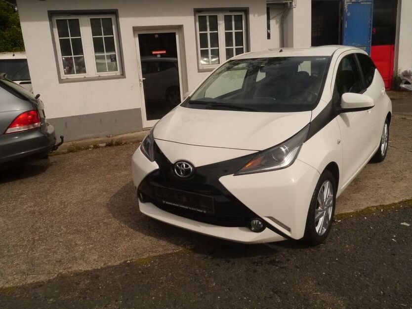 Aygo (X)
