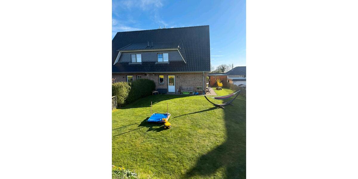 Doppelhaushälfte Lasbek - 5 Zimmer, 128 m&sup2;, 1.490&euro; | Angebot:26348657