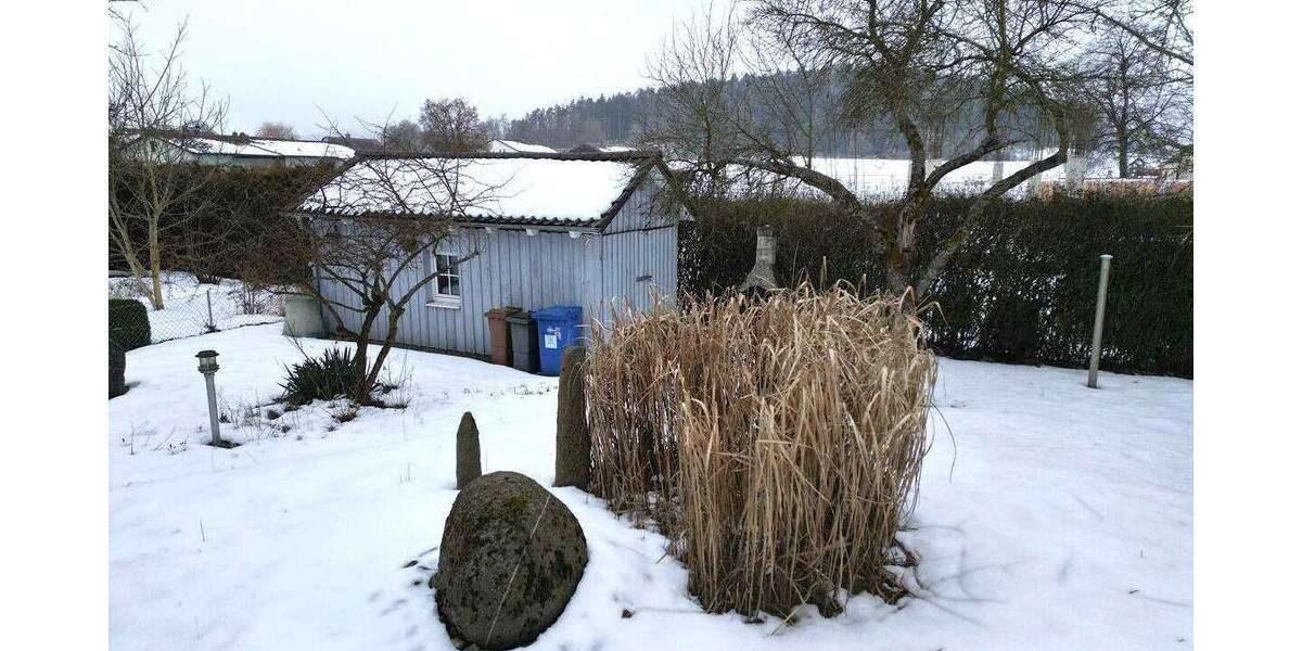 Doppelhaushälfte Lupburg - 4 Zimmer, 170 m&sup2;, 1.440&euro; | Angebot:25390918