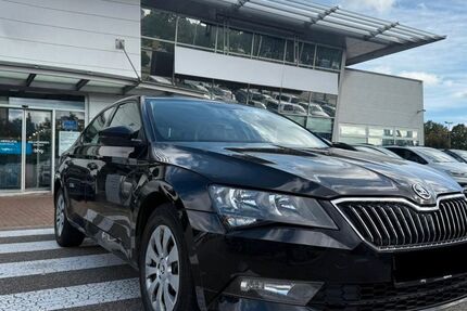 Skoda Superb 99.500 km 14.500 € Baden-Baden 76532