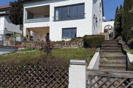 Haus Ostfildern - 7 Zimmer, 210 m&sup2;, 699.000&euro; | Angebot:26014704