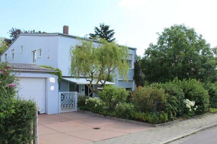 Einfamilienwohnhaus auf Erbpachtgrundstück