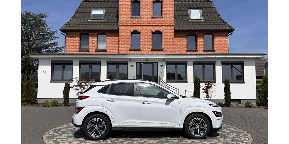 Hyundai KONA 48.505 km 26.950 &euro; Rotenburg Lispenhausen 36199