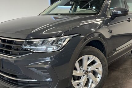 VW Tiguan 179.900 km 21.500 € Bretten 75015