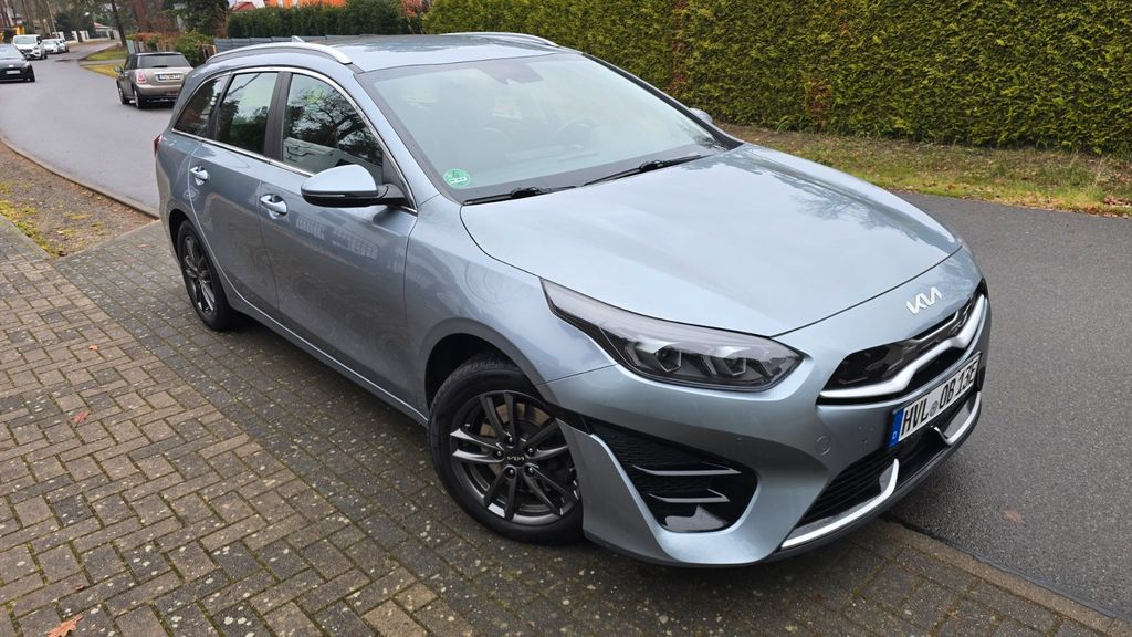 Kia ceed Sportswagon 68.000 km 18.500 &euro; Falkensee 14612