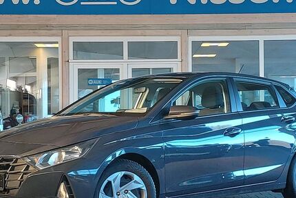 Hyundai i20 27.276 km 13.990 &euro; Steinbergkirche 24972