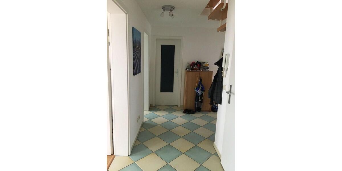 Dachgeschoßwohnung Zwickau - 3.5 Zimmer, 80 m&sup2;, 580&euro; | Angebot:26405221