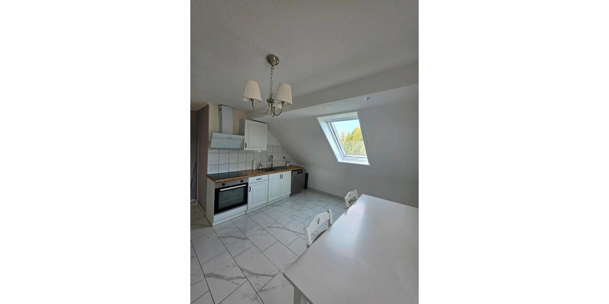 Dachgeschoßwohnung Salzgitter Ortschaft Ost - 3 Zimmer, 108 m&sup2;, 780&euro; | Angebot:26408212