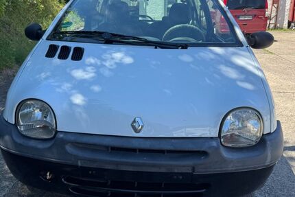Renault Twingo 141.000 km 1.299 € Niederwürschnitz 09399