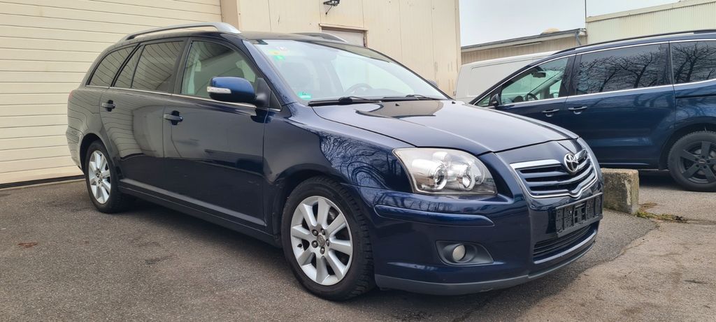 Toyota Avensis 224.000 km 3.900 &euro; Mönchengladbach 41238