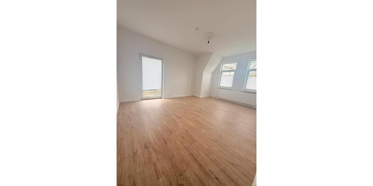 Etagenwohnung Jever - 2 Zimmer, 63 m&sup2;, 600&euro; | Angebot:26249592