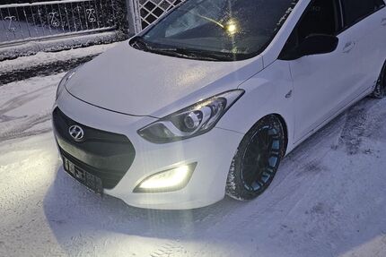 Hyundai i30 196.000 km 4.500 &euro; Lautert 56355