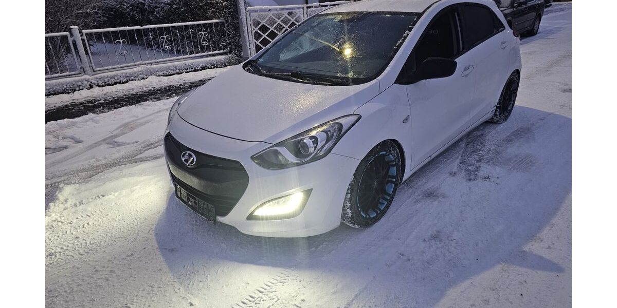 Hyundai i30 196.000 km 4.500 &euro; Lautert 56355