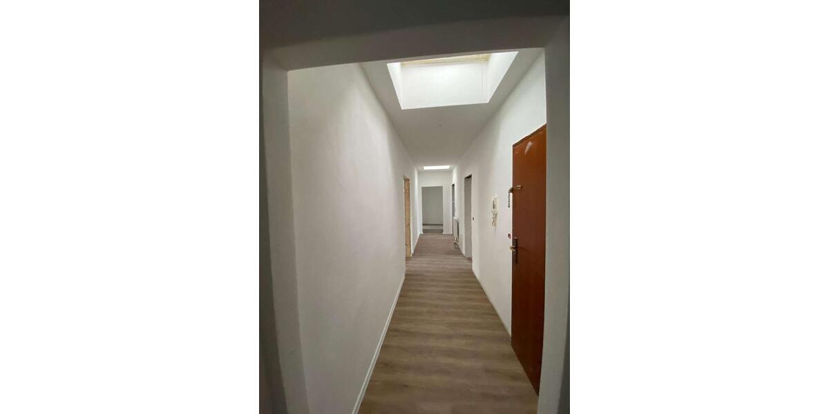 Dachgeschoßwohnung Zwickau Zwickau-Nord - 4 Zimmer, 100 m&sup2;, 730&euro; | Angebot:25974104