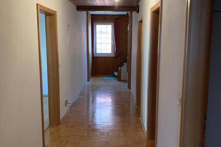 Wohnung Albstadt - 5 Zimmer, 130 m&sup2;, 900&euro; | Angebot:26341218