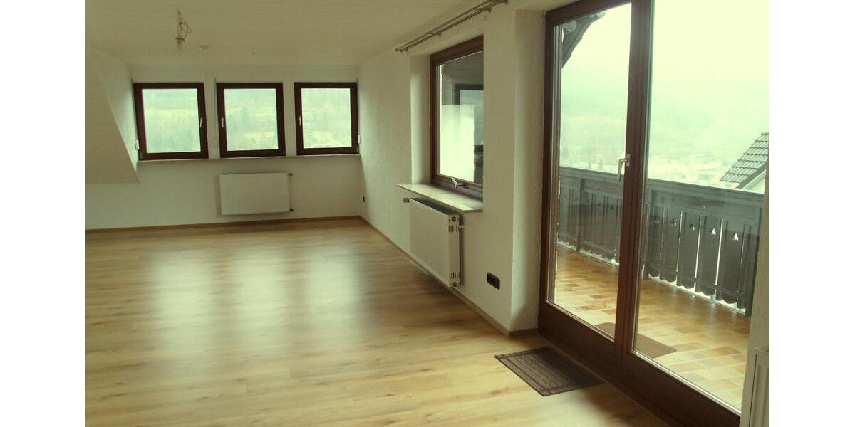 Etagenwohnung Burgsinn - 3.5 Zimmer, 93 m&sup2;, 230.000&euro; | Angebot:26312215