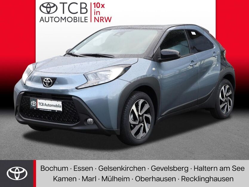 Toyota Aygo (X) 1.009 km 17.249 € Kamen 59174