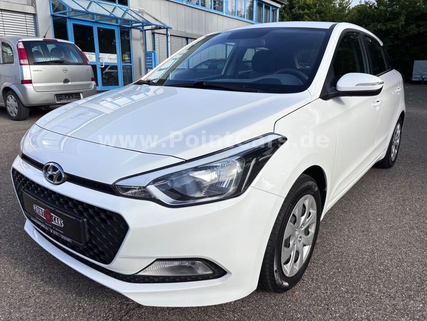 Hyundai i20 105.000 km 10.490 € Essingen 73457