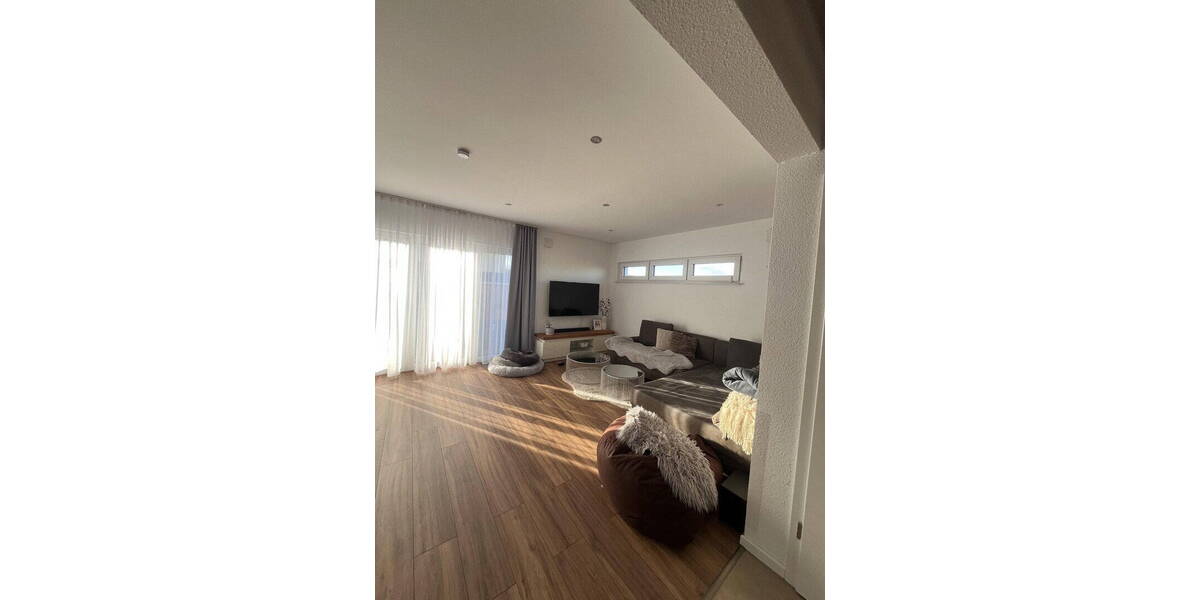 Einfamilienhaus Weidenstetten - 6 Zimmer, 150 m&sup2;, 2.000&euro; | Angebot:26376995