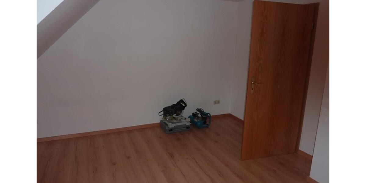 Dachgeschoßwohnung Gemünden am Main - 3 Zimmer, 70 m&sup2;, 445&euro; | Angebot:25351673