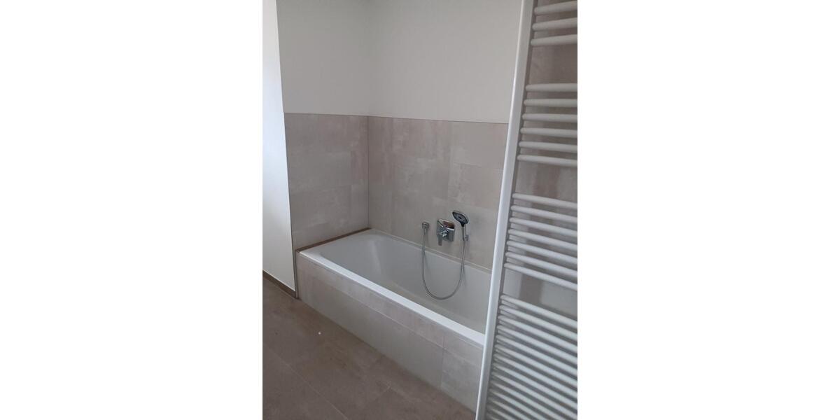 Etagenwohnung Vohenstrauß - 3 Zimmer, 93 m&sup2;, 900&euro; | Angebot:24354201