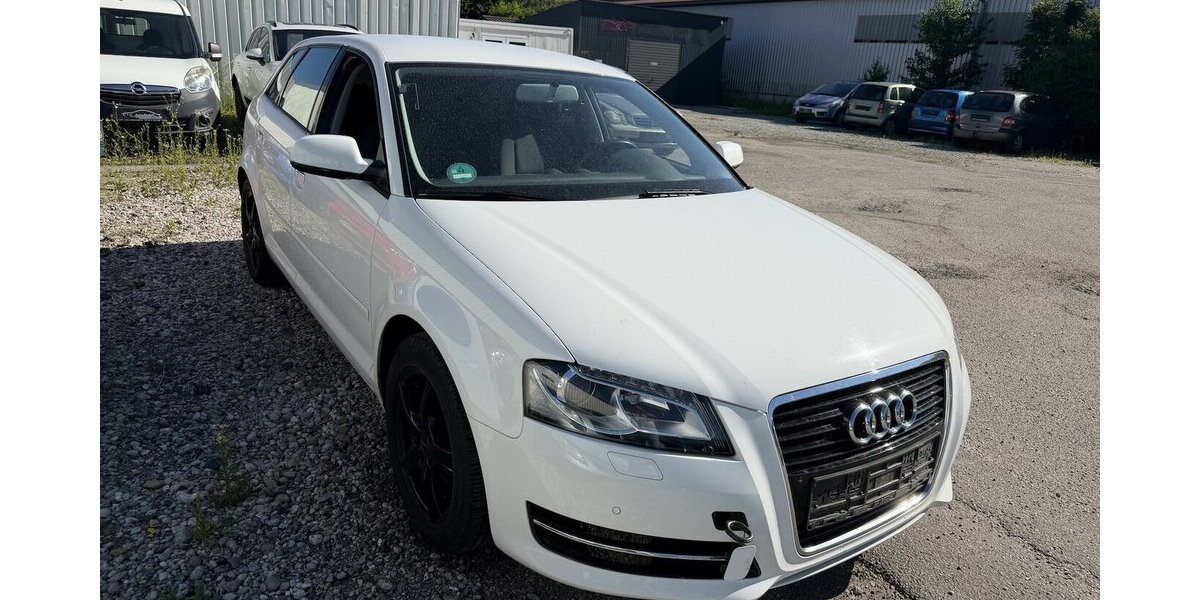 Audi A3 2.0 TDI Attraction Xenon SHZ Motorschaden 140.900 km 3.000 &euro; Altdorf 84032