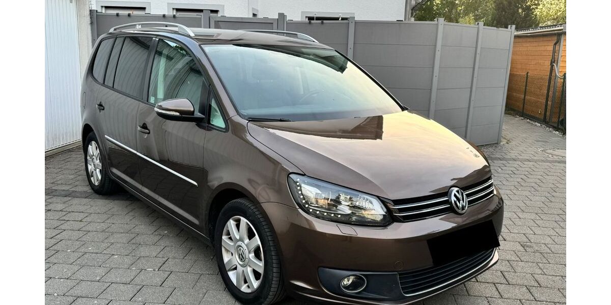 VW Touran 289.000 km 8.999 &euro; München 80538