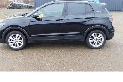 VW T-Cross 1.0 Life Goal BMT TSI Klima Navi 25.800 km 18.990 € Vordorf 38533