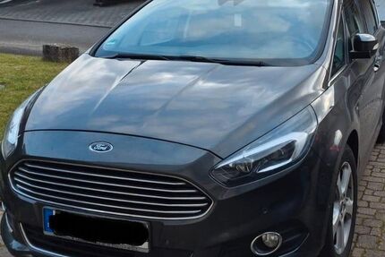 Ford S-Max 86.000 km 15.500 &euro; Winden 79297