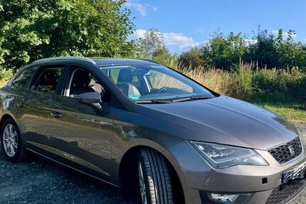 Seat Leon 133.000 km 5.950 &euro; Dillenburg 35690