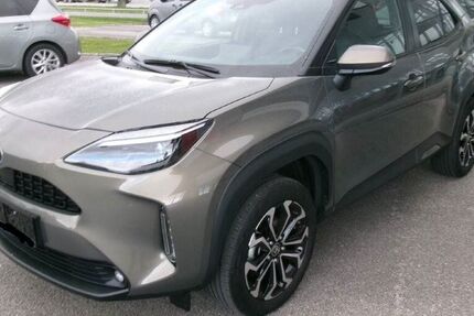 Toyota Yaris Cross 56.750 km 22.750 &euro; Perlesreut 94157