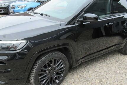 Jeep Compass 43.800 km 22.950 &euro; Gettorf 24214