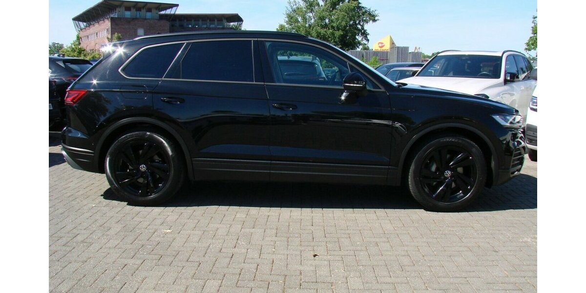 VW Touareg 3.0TDi Black Style 4M ACC LED AHK Luftfede 34.980 km 49.980 &euro; Falkensee 14612