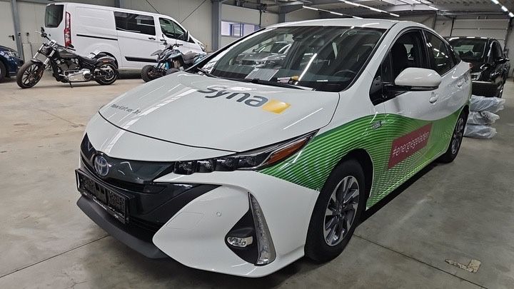 Toyota Prius 135.396 km 19.666 &euro; Köln 50767