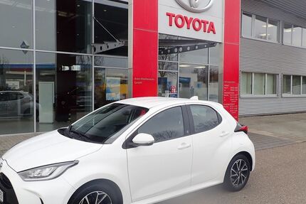 Toyota Yaris 18.000 km 17.790 € Neu-Ulm 89231