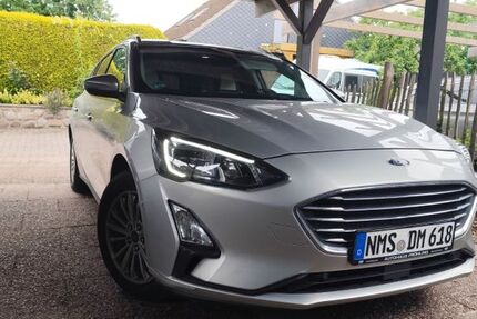 Ford Focus 61.000 km 18.200 &euro; Neumünster 24539