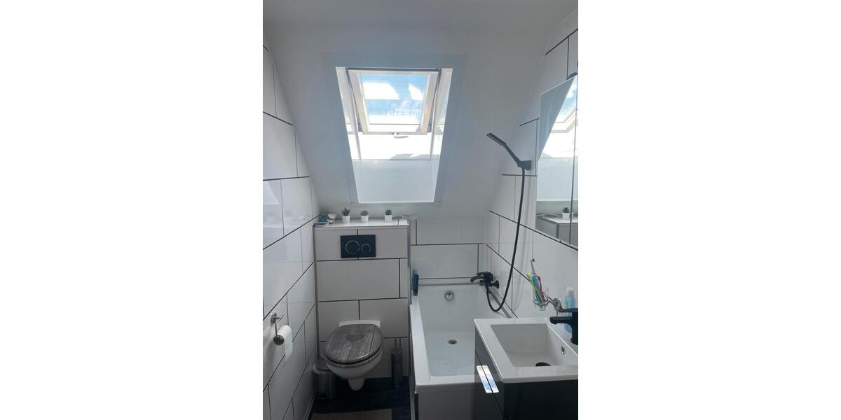 Dachgeschoßwohnung Maxhütte-Haidhof Haidhof - 2 Zimmer, 43 m&sup2;, 520&euro; | Angebot:26407135