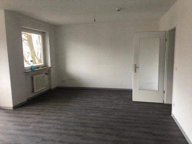 Etagenwohnung Baunatal - 4 Zimmer, 110 m&sup2;, 930&euro; | Angebot:26314378