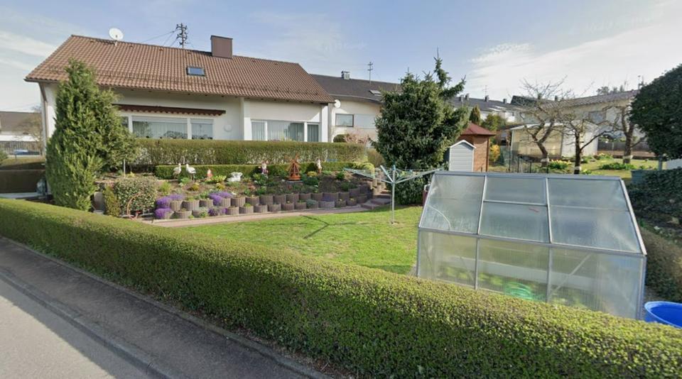 Einfamilienhaus mit 7 Zimmern und Garage in Lonsee zimmer