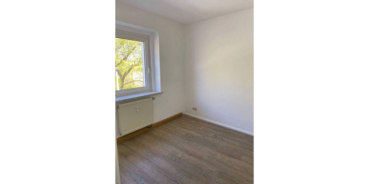 Etagenwohnung Plauen Ostvorstadt - 2 Zimmer, 44 m&sup2;, 250&euro; | Angebot:26920071