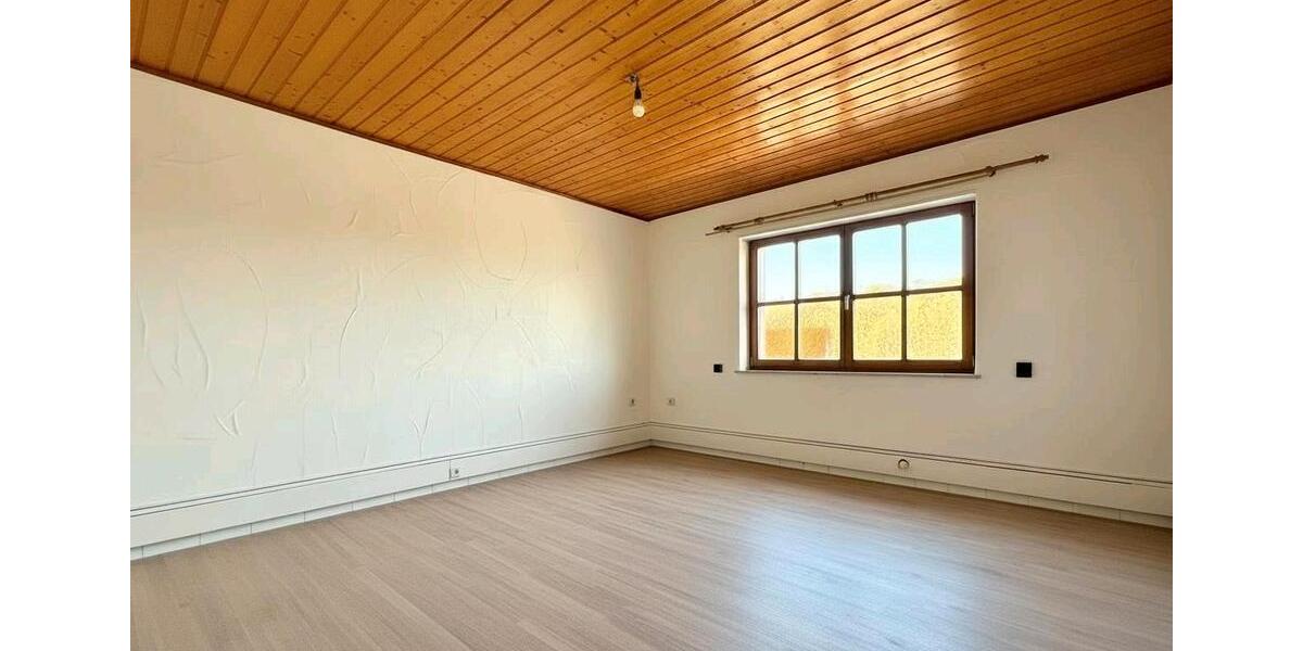 Etagenwohnung Krombach - 4.5 Zimmer, 150 m&sup2;, 1.310&euro; | Angebot:26403672