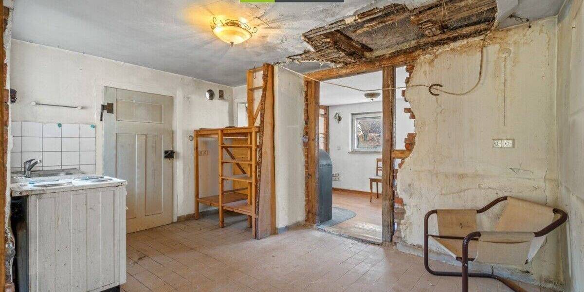 Doppelhaushälfte Gomadingen - 6 Zimmer, 127 m&sup2;, 80.000&euro; | Angebot:25693511