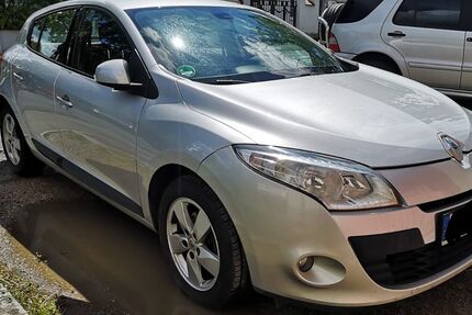 Renault Megane 212.811 km 3.000 &euro; Darmstadt 64287