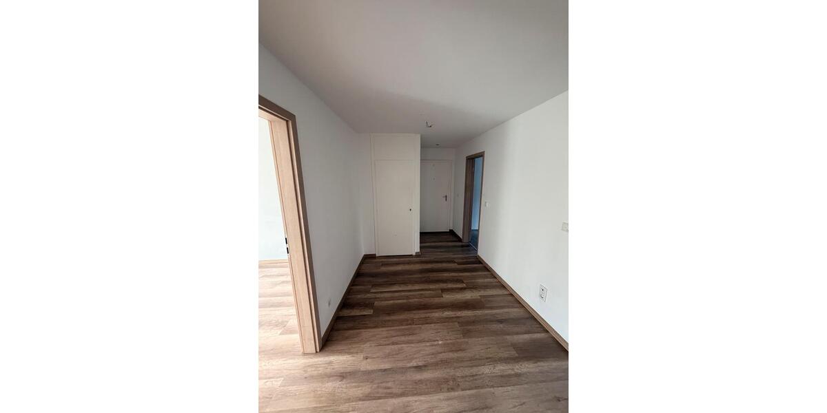 Erdgeschoßwohnung Remscheid Lüttringhausen - 3.5 Zimmer, 62 m&sup2;, 680&euro; | Angebot:24729845