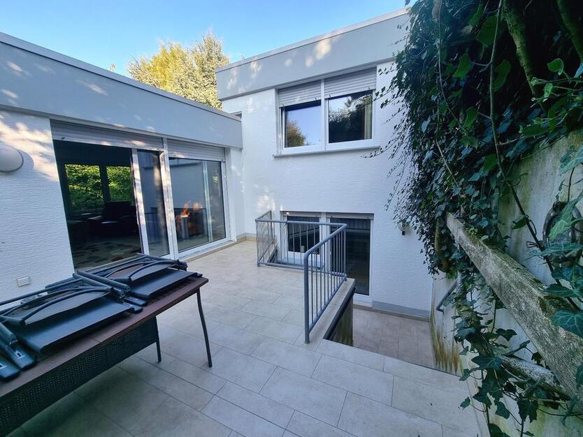 Einfamilienhaus mit Einliegerwohnung am Rand der Kernstadt-PB zimmer