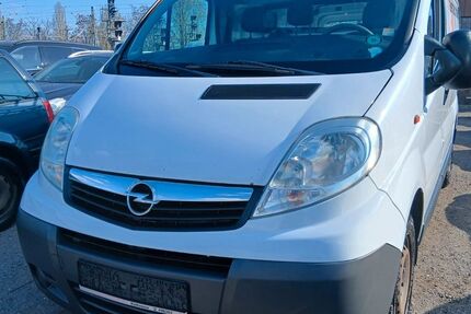 Opel Vivaro 270.000 km 3.499 &euro; Berlin 13597